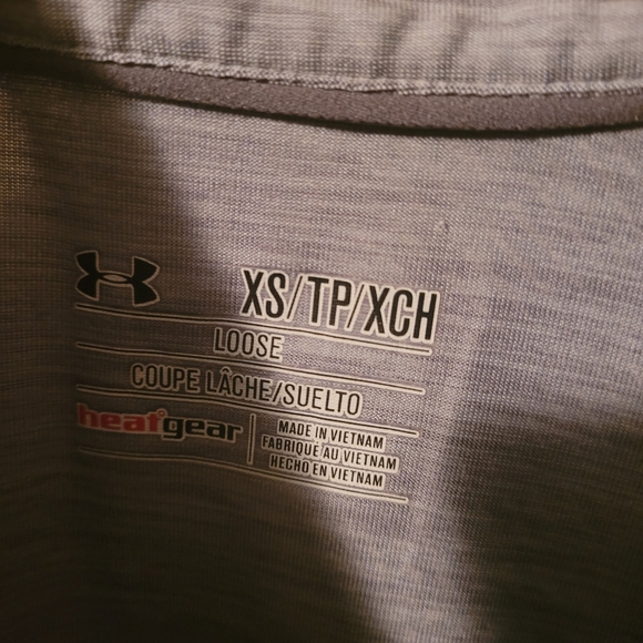 UNDER ARMOUR SHIRT - Picture 2 of 3
